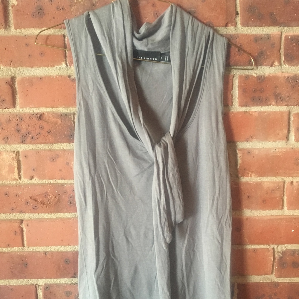 Like new Gray Limited Tank with built in neck tie